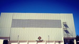 Veneziana Industrial em PVC Veneziana Industrial em PVC Brasil com instalação rápida e manutenção simplificada para galpões industriais