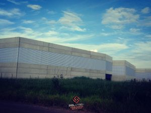 Galpão Industrial Veneziana Industrial Galpão Indústria Veneziana Industrial – Investindo no Potencial das Janelas com ventilação natural, iluminação eficiente e alta durabilidade estrutural para ambientes industriais