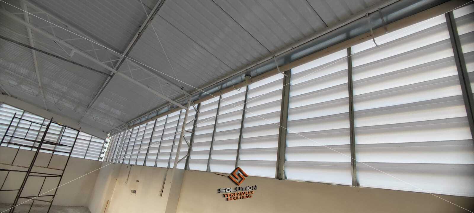 veneziana industrial aleta em fibra