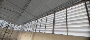 Venezianas Industriais em São Paulo Venezianas Industriais em São Paulo SP instaladas para eficiência energética, proporcionando ventilação natural, conforto térmico e redução de custos operacionais em ambientes industriais
