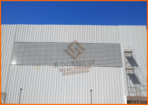 Veneziana Industrial Paraná Veneziana Industrial Solution em Aço Galvanizado e Alumínio com alta durabilidade e ventilação eficiente para ambientes industriais