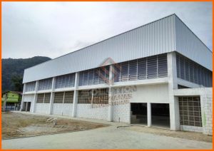 Veneziana de Fibra de Vidro Veneziana de Fibra de Vidro - Iluminação Natural ideal para galpões industriais, com alta resistência e entrada eficiente de luz natural