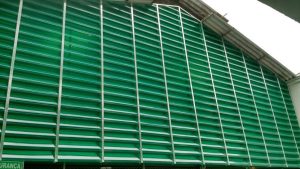 Veneziana de Fibra de Vidro Veneziana de Fibra de Vidro com durabilidade excepcional e baixa manutenção para uso industrial