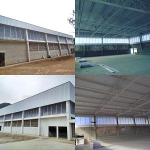 Veneziana de Fibra de Vidro Veneziana de Fibra de Vidro da Solution instalada em fachada industrial, garantindo ventilação natural contínua com alta resistência a intempéries e umidade