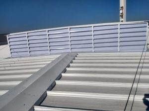 Lanternim Solution Venezianas Industriais opcionais excepcionais com alta durabilidade e ventilação eficiente