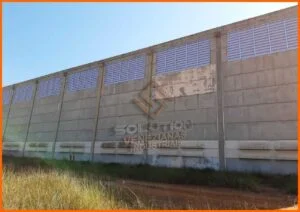 Veneziana Industrial Garantida Veneziana Industrial garantida com personalização e design sob medida, ideal para fachadas industriais que exigem ventilação eficiente, estética moderna e acabamento de alto padrão.