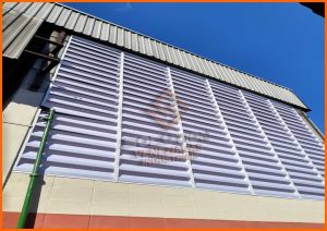 Veneziana Industrial Sua Eficiência Veneziana Industrial Sua Eficiência com ventilação natural e alta durabilidade para ambientes industriais