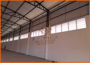 Veneziana Industrial Transforme Seu Espaço Veneziana Industrial com facilidade de manutenção e limpeza, ideal para ambientes industriais que exigem praticidade e durabilidade
