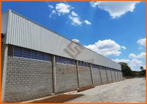 Veneziana Industrial Guia Completo O que levar em consideração na hora de escolher a melhor solução para ventilação e iluminação natural em galpões industriais