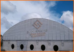 Veneziana Industrial Premium Veneziana Industrial Premium com instalação especializada para máxima ventilação e durabilidade em ambientes industriais