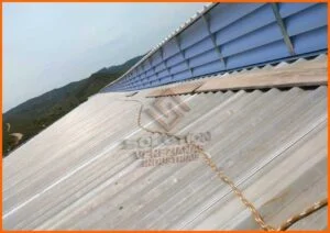 Lanternim Industrial com foco em eficiência energética, promovendo ventilação natural e redução de consumo elétrico em galpões industriais.