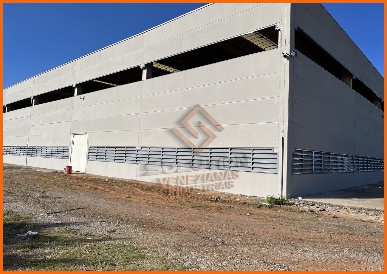 veneziana industrial para claridade