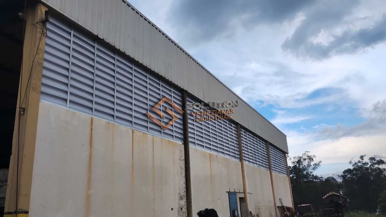 veneziana industrial fachadas