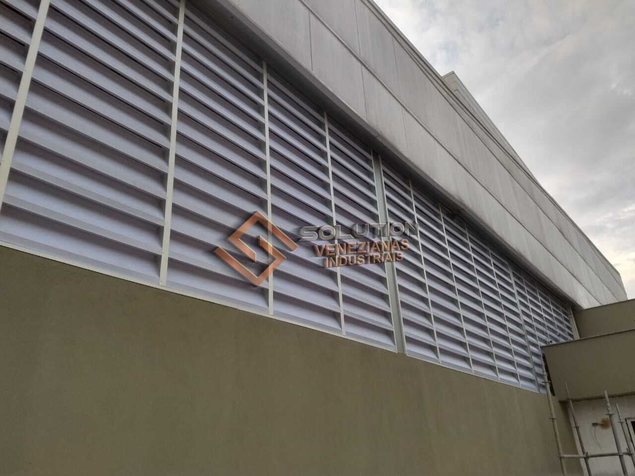 veneziana industrial resistência