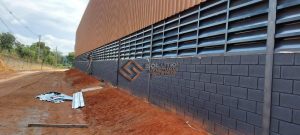 Veneziana Industrial Desempenho em Climas Frios com ventilação e conforto térmico