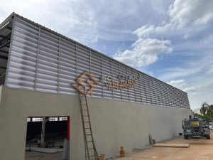 Veneziana Industrial Garantia Veneziana Industrial Garantia de Qualidade para ventilação e iluminação eficiente