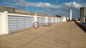 Lanternim para Indústria Ventilação Eficiente com estrutura em aço galvanizado, ideal para melhorar a circulação de ar e o conforto térmico em ambientes industriais.