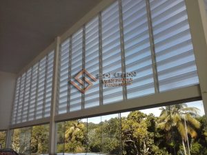 Veneziana Industrial Ideal para Galpões com versatilidade de instalação e alta eficiência em ventilação industrial