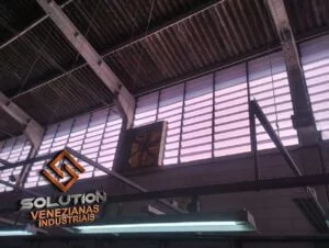 Veneziana Industrial Alta Qualidade Veneziana Industrial Alta Qualidade Desempenho Consistente para ambientes industriais