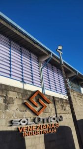 Veneziana Industrial Alta Qualidade Veneziana Industrial Alta Qualidade e Processos de Fabricação Precisos