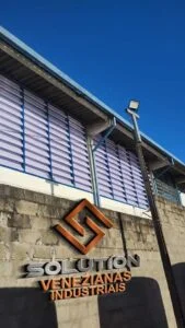 Veneziana Industrial Alta Qualidade Veneziana Industrial Alta Qualidade e Processos de Fabricação Precisos