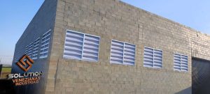 Veneziana Industrial Performance Veneziana Industrial Performance Superior com Durabilidade e Resistência para ambientes industriais