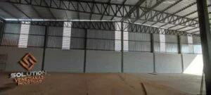 Venezianas de PVC Preço Eficiência Energética com excelente desempenho térmico e custo acessível para galpões industriais