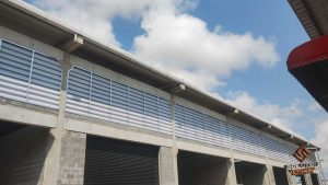 Veneziana Industrial Melhor Solução Veneziana Industrial Melhor Solução para ventilação e conforto no ambiente de trabalho