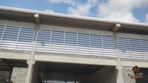 Veneziana Industrial Design Funcional para ventilação eficiente e visual moderno