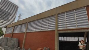 Veneziana Industrial Máxima Eficácia Veneziana Industrial Máxima Eficácia em ventilação e iluminação industrial