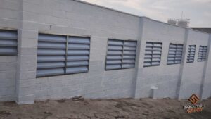 Veneziana Industrial Máxima Eficácia Veneziana Industrial Máxima Eficácia para ventilação e desempenho térmico em galpões