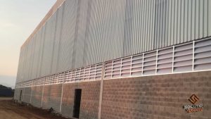 Veneziana Industrial Solução Perfeita Veneziana Industrial Solução Perfeita com alta resistência e ventilação eficiente