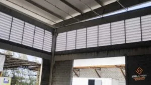 Veneziana Industrial Prática e Eficaz com estética e integridade estrutural para ambientes industriais