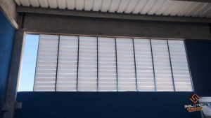 Vantagens da Veneziana Industrial Para Fluxo De Ar da Solution para ambientes industriais