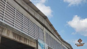 Veneziana Industrial Alta Eficiência Veneziana Industrial Alta Eficiência combinando estética e funcionalidade para ventilação e iluminação natural