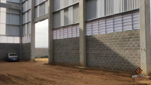 Veneziana Industrial Luz Otimizada Economia e Sustentabilidade com a Veneziana Industrial Luz Otimizada