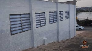 Durabilidade e baixa manutenção: diferencial da Veneziana Industrial Solução Notável