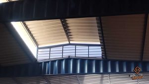 Lanternim Melhorando o Ambiente Lanternim Melhorando o Ambiente com ventilação e iluminação natural em projetos industriais