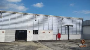 Veneziana Industrial Impacto Positivo Veneziana Industrial Impacto Positivo contribuindo para a produtividade industrial com ventilação e iluminação