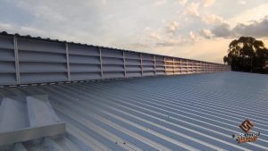 Lanternim Custos Versus Benefícios Custos associados ao lanternim e seus benefícios para projetos industriais