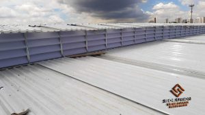 Lanternim Ventilação Sustentável Lanternim Ventilação Sustentável Benefícios para conforto e economia industrial
