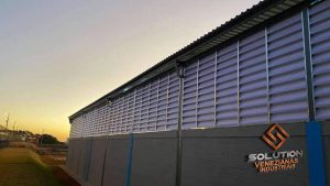 Veneziana Industrial Suas Vantagens para ventilação e eficiência industrial