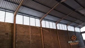 Veneziana Industrial Luz de Qualidade Veneziana Industrial Luz de Qualidade: Vantagens Exclusivas para iluminação natural