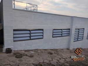 Veneziana Industrial Para Soluções Veneziana Industrial Solution para facilidade de manutenção e alta durabilidade