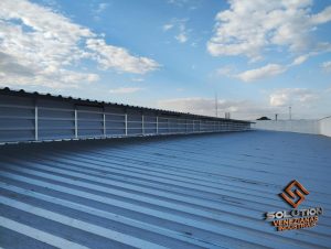 Lanternim Vantagens para Construções Lanternim Vantagens para Construções – Otimização da Ventilação com solução industrial eficiente