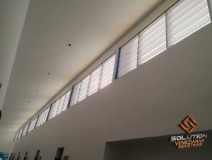 Veneziana Industrial e sua Eficiência Veneziana Industrial e sua Eficiência garantindo alto desempenho das equipes em ambientes industriais ventilados e confortáveis