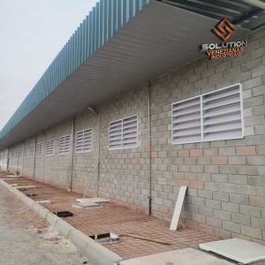 Venezianas Industriais em Fábricas Venezianas Industriais em fábricas promovendo sustentabilidade e eficiência energética