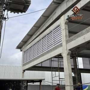 Venezianas Industriais Melhor Solução Venezianas Industriais Melhor Solução para ventilação e iluminação natural em ambientes industriais