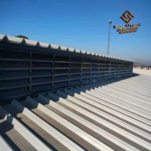 Lanternim Transforme Ambientes Lanternim Transforme Ambientes: Sustentabilidade em Evidência com iluminação natural e ventilação industrial eficiente