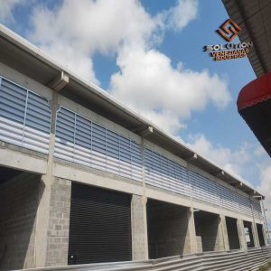 Veneziana Industrial para Garagens Veneziana Industrial para Garagens para um Ambiente Mais Confortável